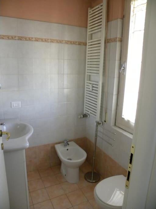 Bright Apt With Views And Terrace ฟลอเรนซ์ ภายนอก รูปภาพ