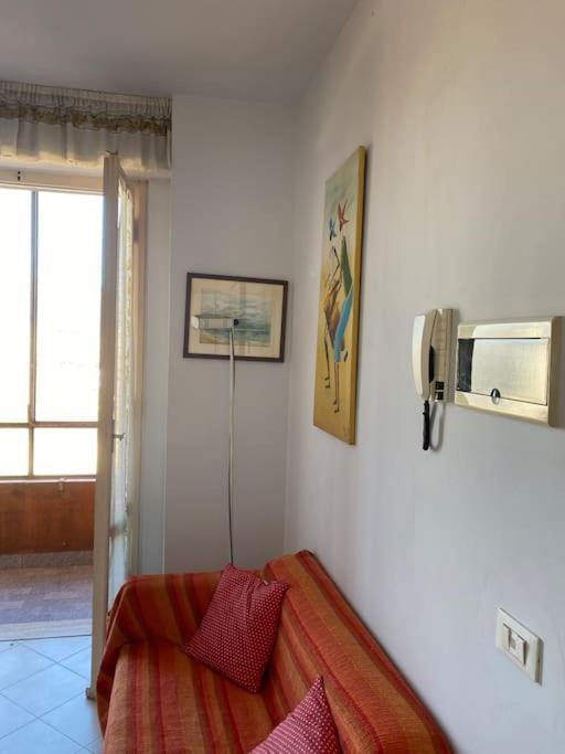 Bright Apt With Views And Terrace ฟลอเรนซ์ ภายนอก รูปภาพ
